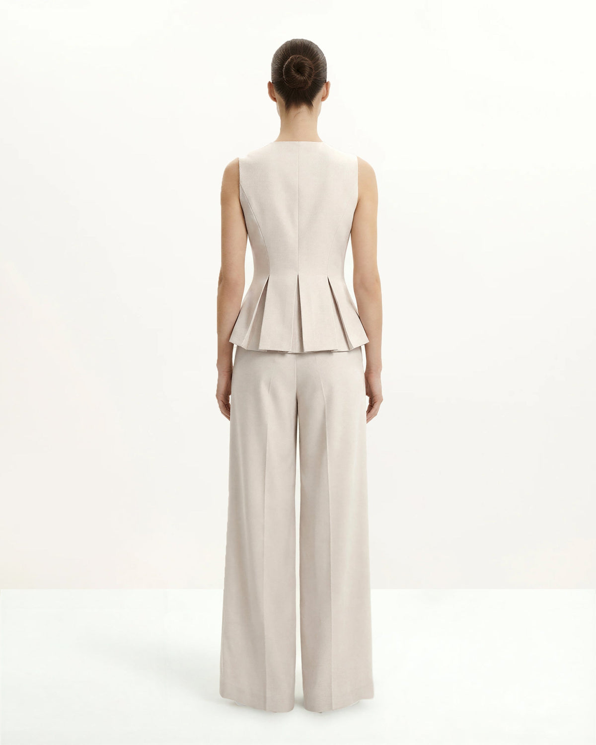 Structured Seam Round - Beige