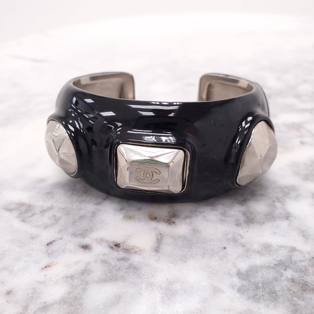 CHANEL VINTAGE BLACK ENAMEL CUFFS
