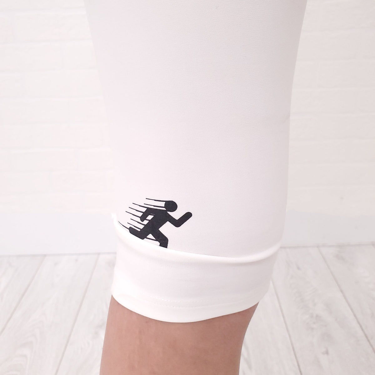 OFF-WHITE BIKER SHORTS - SIZE 42
