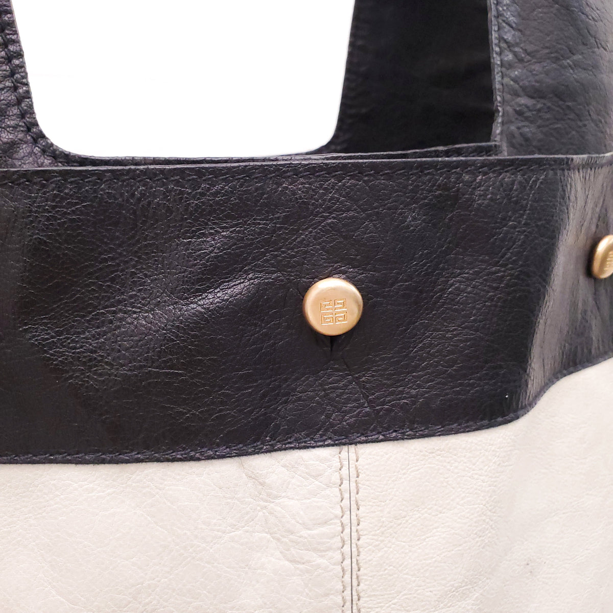 GIVENCHY CREAM AND BLACK TOTE BAG