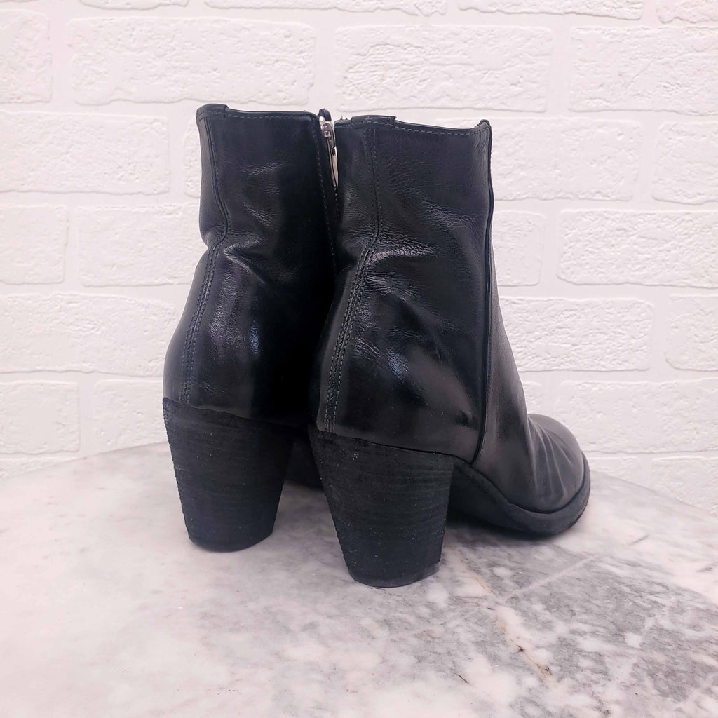 OFFICINE CREATIVE LEATHER BOOTIES - SIZE 37.5