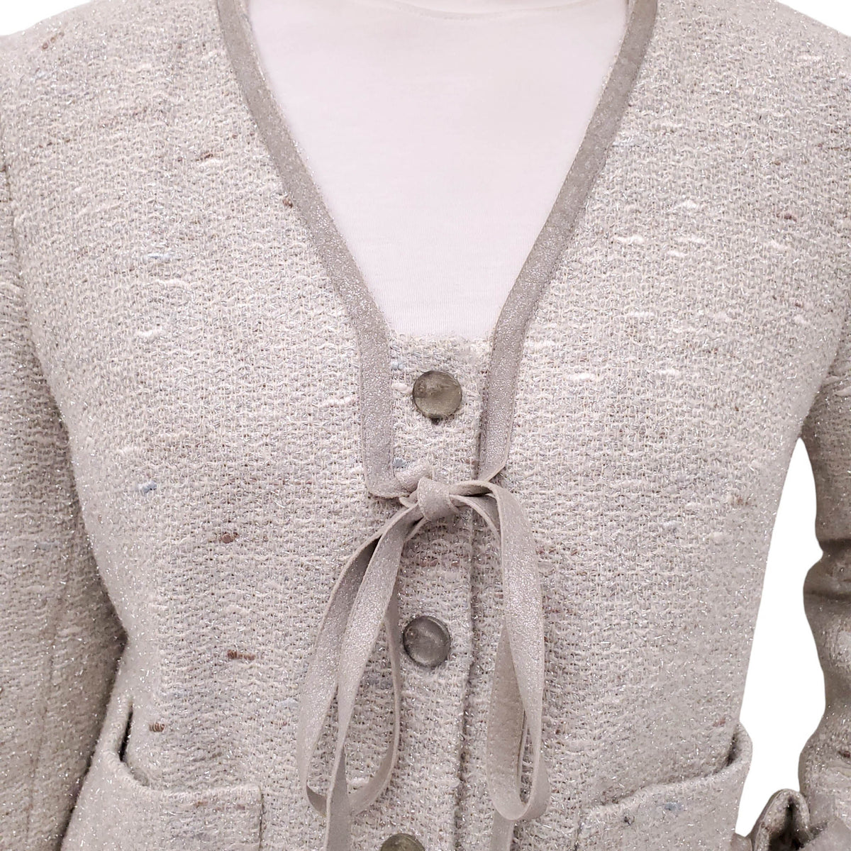 CHANEL F/W 1999 SILVER METALLIC JACKET WITH TIE DETAILS - SIZE 42