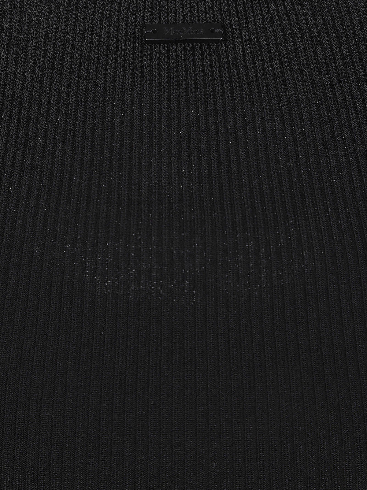 Fitted Ribbed Tank Top with Scoop Neckline