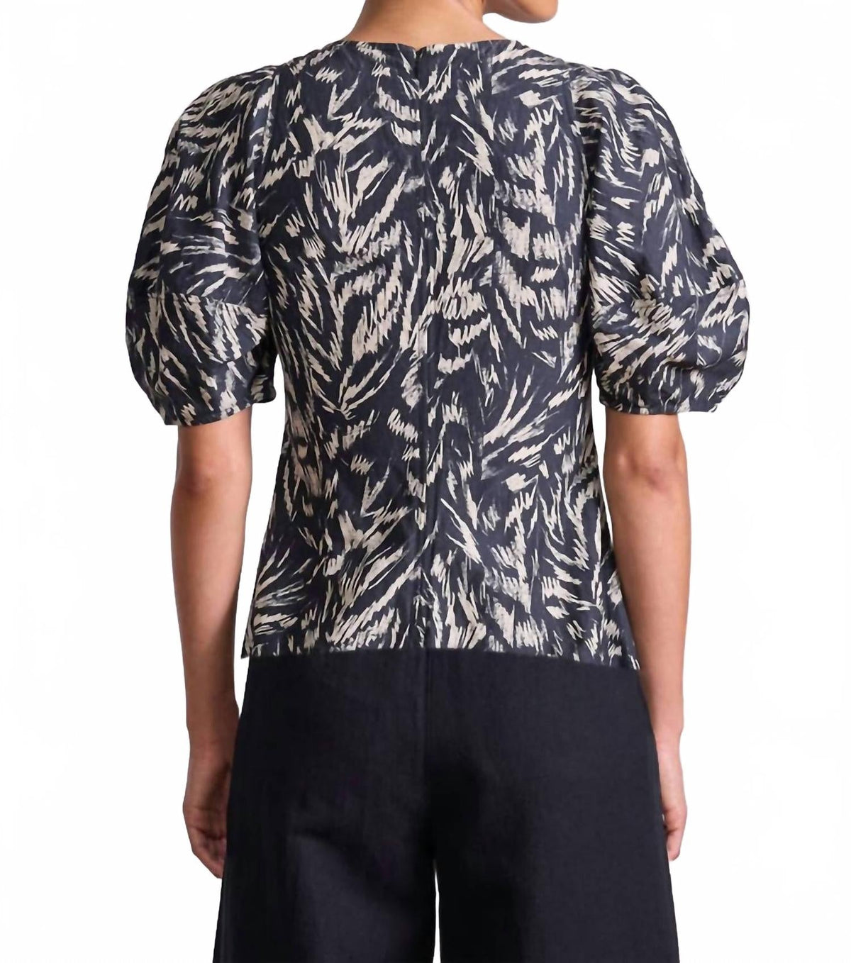 Lino High Neck Top In Abstract Animal Midnight