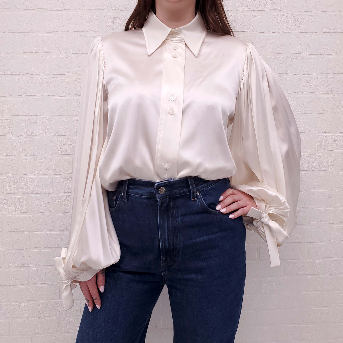 ELLERY CREAM SILK BLOUSE WITH BELL SLEEVE - SIZE 8
