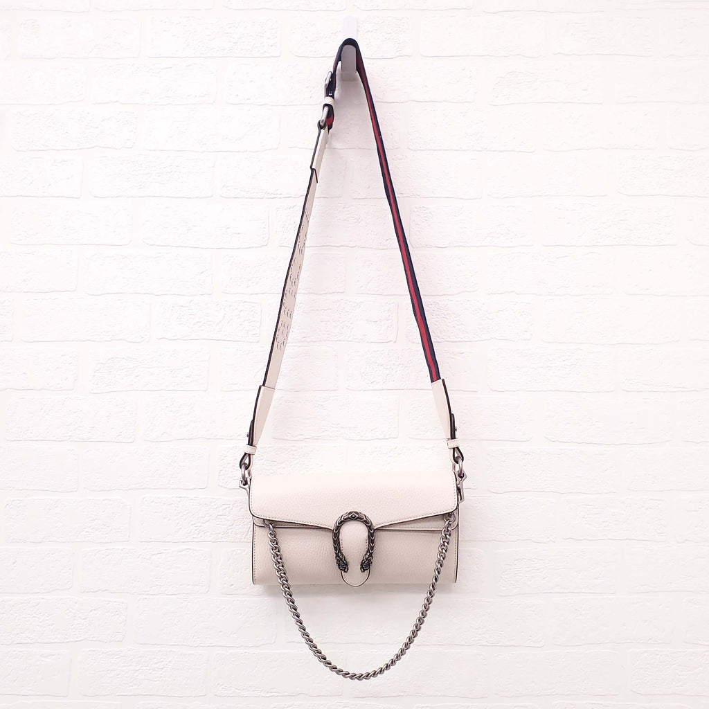 GUCCI WHITE DIONYSUS BAG WITH STUDDED LOGO GUITAR STRAP
