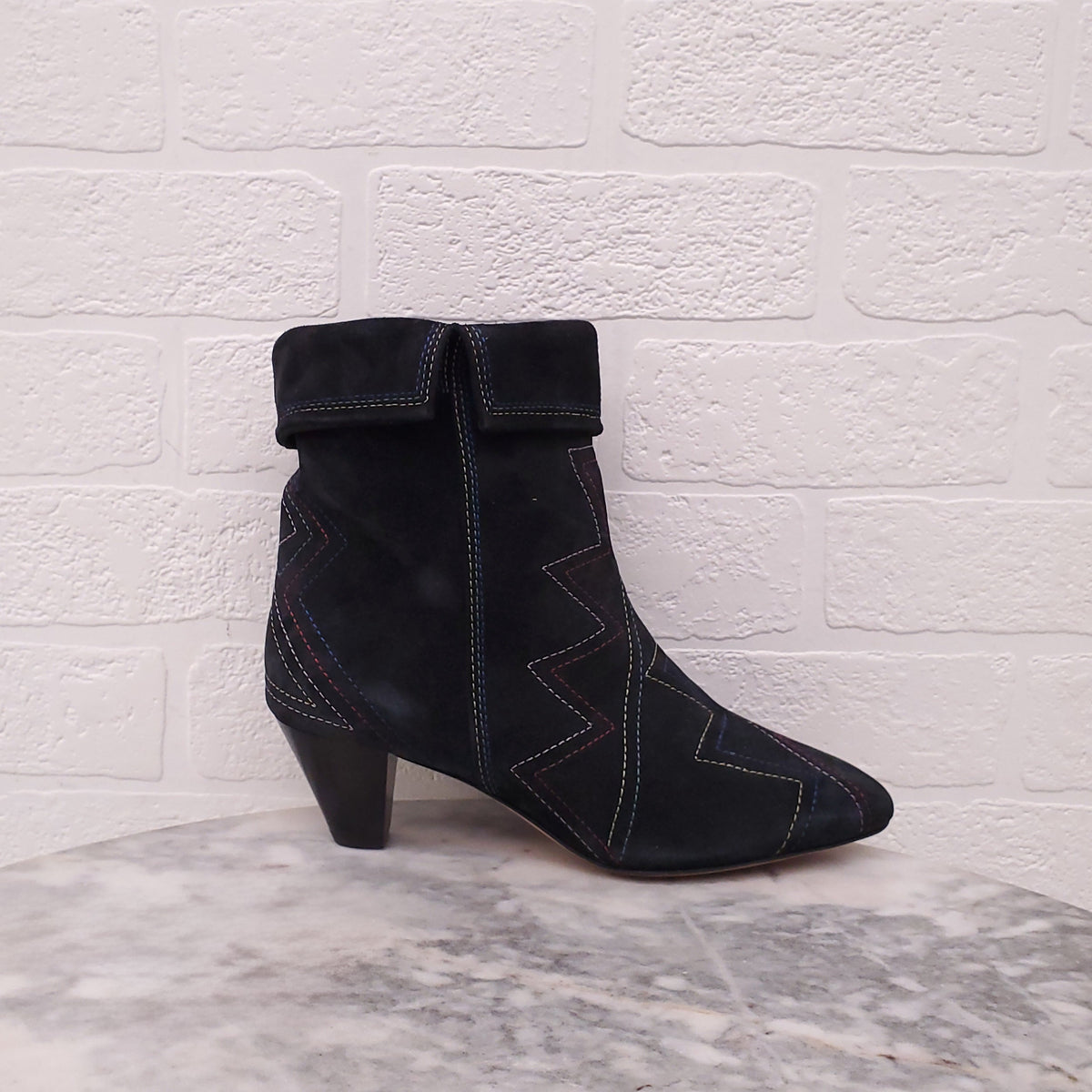 ISABEL MARANT BLACK SUEDE BOOTS WITH STITCHING DETAIL - SIZE 36