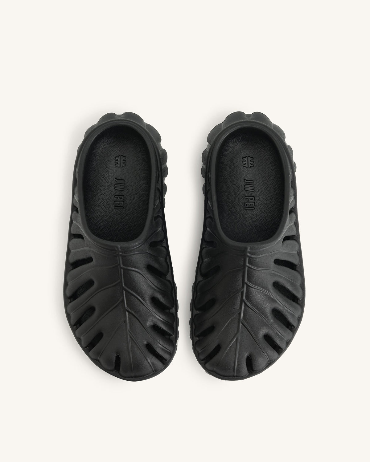 Tara Leaf Platform Clog - Black