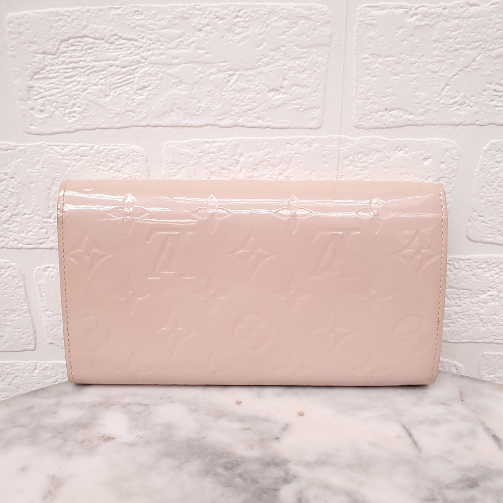 LOUIS VUITTON PALE PINK PATENT MONOGRAM WALLET ON CHAIN