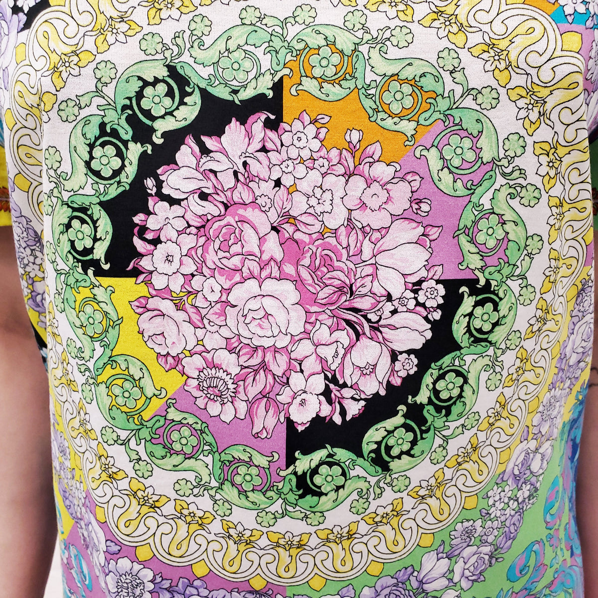 VERSACE LIMITED EDITION MULTI-COLOURED PRINTED T-SHIRT - SIZE 38