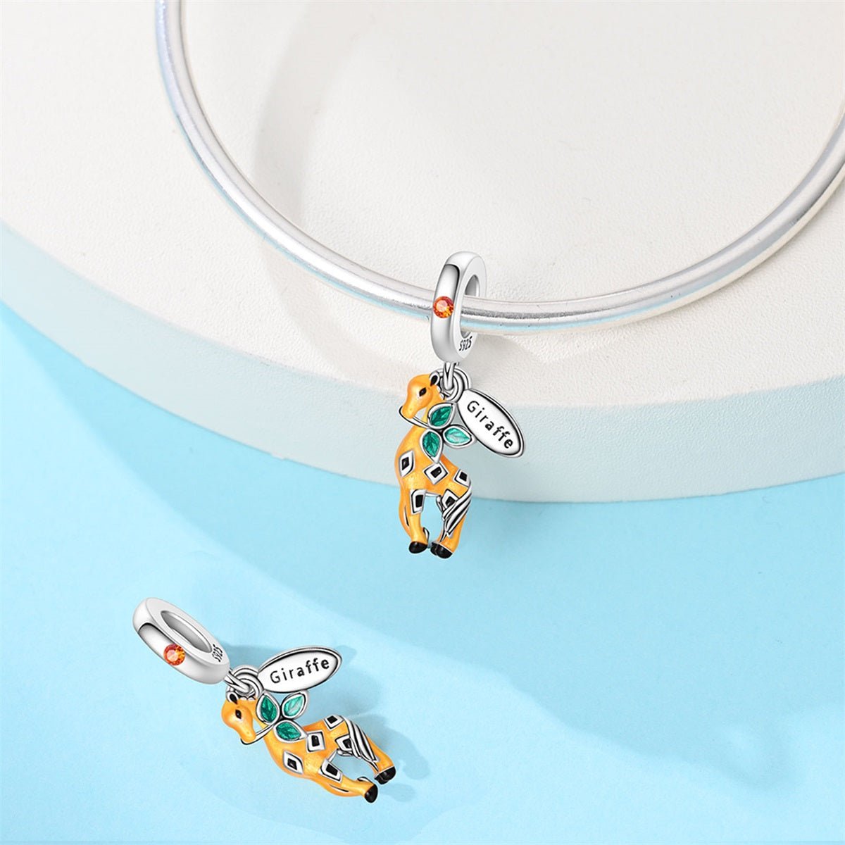 Giraffe with Leaves Dangle Charm