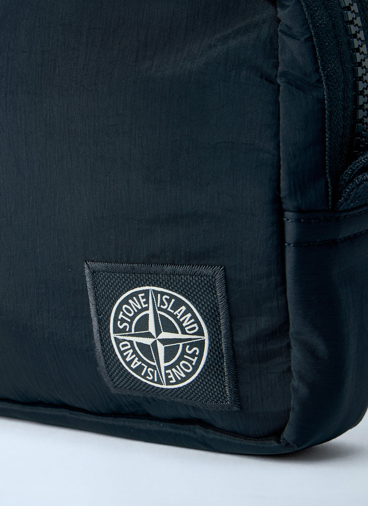 Stone Island Men Compact Logo Pouch